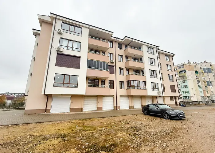 Sd & Free Parking アパート